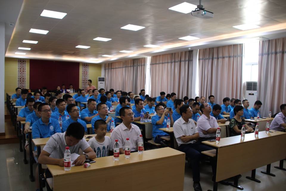 17.10.01 我院成功举办2003级校友毕业十周年聚会5d944b190f736492 17.10.01 我院成功举办2003级校友毕业十周年聚会5d944b190f736492